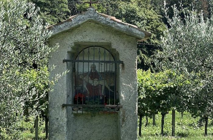 Piccoli luoghi votivi