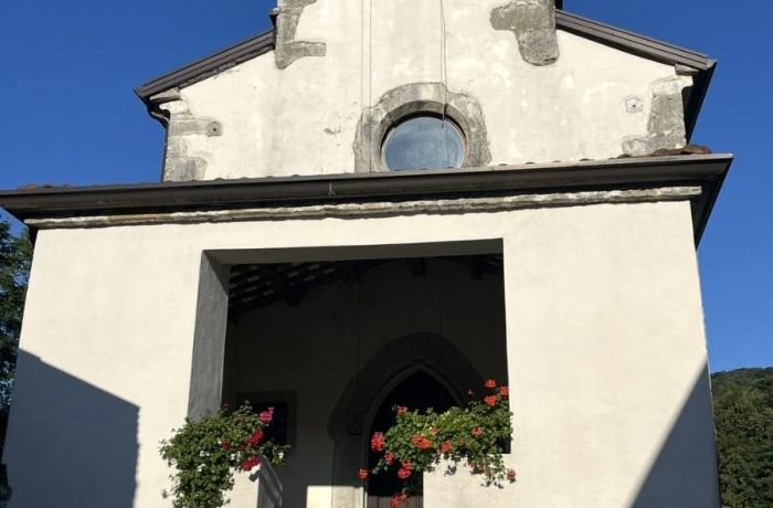 Piccoli luoghi votivi